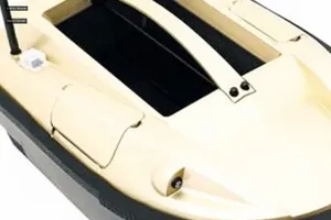 LYX 001A RC Bait Boat - red color - Angle 2